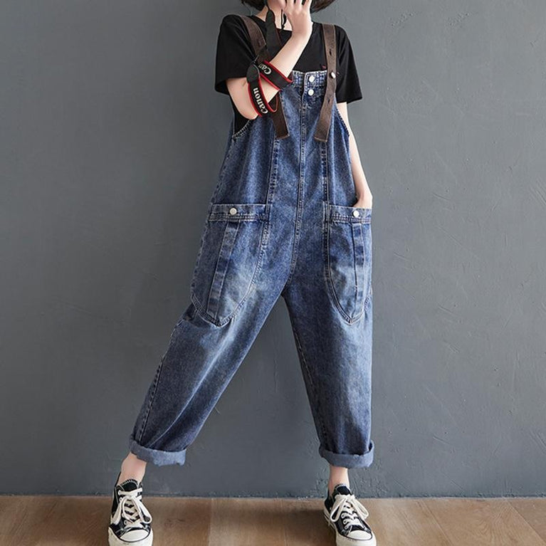 Loose Overalls And Slim Student's Overalls