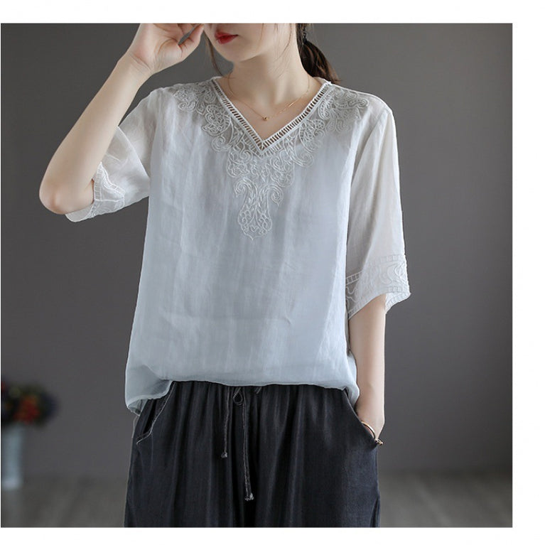 Retro Cotton And Linen Embroidered V-neck Short-sleeved T-shirt